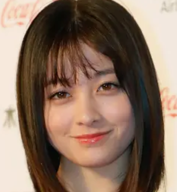 【芸能】橋本環奈、二日酔いで現場に…「焼酎は水」と豪語　記憶消失するほど泥酔することも