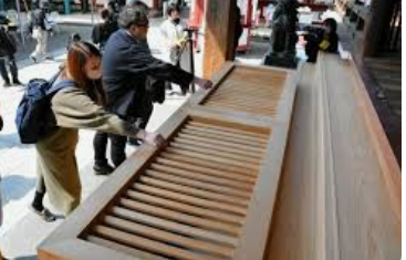 【兵庫】「お金なく、生活苦しかった」神社のさい銭箱から20円盗む　61歳男を現行犯逮捕
