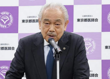 【東京都医師会】「コロナワクチン接種を受けていただきたい、アメリカのデータで年齢別にコロナワクチンの接種状況と入院の関係を見ると、接種していない方はどの年齢層も入院患者数が多くなっている」