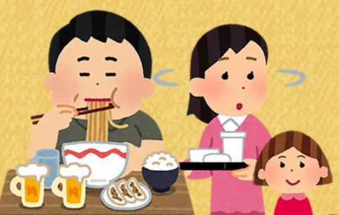 【話題】子連れでフードコートの席取り「ハンカチ置いてご飯持って戻ったら知らんおじさん飯食ってた。おじさんに荷物を床に落とされて…」経験者続々