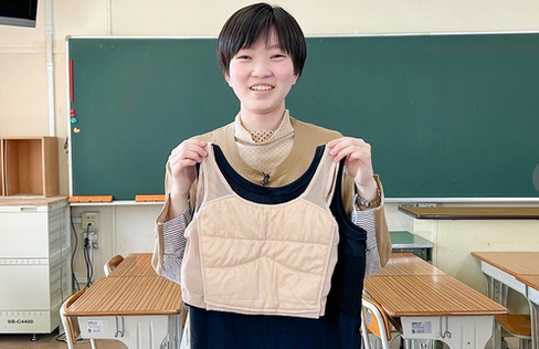 【SDGs】「胸が大きくて悩んでいる女性がいる」高校の卒業研究で 「胸を平らに見せる下着」を開発　 背景にあった若者たちの悩み