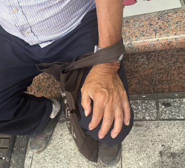 【使わない派】「扇風機で充分」「体に悪い」とエアコンをつけない頑固な高齢者「どうすれば付けてくれるのか？」熱中症で祖父を亡くした男性の後悔も