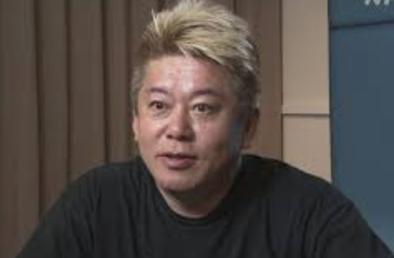 【堀江貴文氏、羽田空港の混雑ぶりに困惑】「よーわからん漫画家の予言を真に受けてる人こんなにいるんか、北海道方面と沖縄方面が特に多い」