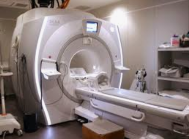 【衝撃】身に着けていた「金属製の鎖」がＭＲＩに引っ張られる、男性が死亡