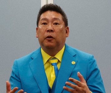 【立花孝志氏、街頭演説】「黒人集団で駅前にいると怖い」