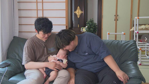 【大きな葛藤】“こころが男性どうし”のふうふ「とても幸せ」子どもを産み育てて、今思うこと…「自分らしく生きていい」と思える勇気の輪へ