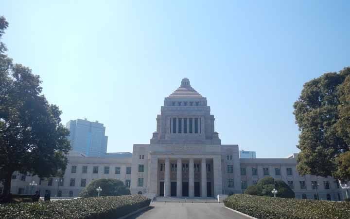 この夏、ガザで深刻な水不足 →給水所に集まった子供6人がイスラエル軍の攻撃で死亡