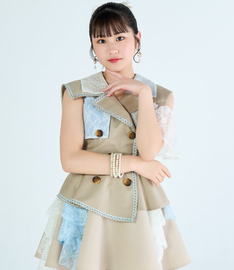【ふうちゃんがお姉さんに】土居楓奏「ハロプロ研修生の石川華望ちゃんと宮﨑理帆ちゃんとお写真撮りました！2人ともぴよぴよしてて可愛い」