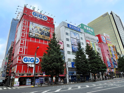 【悲報】秋葉原を象徴するゲーセン「GiGO秋葉原1号館」が閉館へ…
