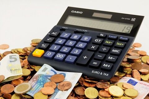年収300万くらい上がりそうなんだけどコレヤバいか？