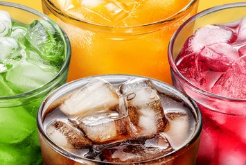 【健康】たばこ、酒、加糖飲料…WHOが世界に要請した「健康税」に日本はどう向き合うべきか？日本人の肥満率は低いのに糖尿病が多い理由