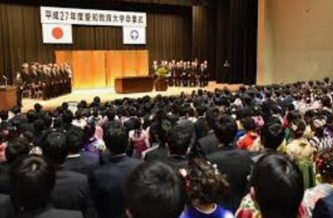 【東京地裁】国歌斉唱で起立せず都立校教員に減給処分は「重すぎて違法」…取り消し命じる