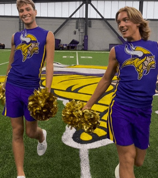 【米アメリカン・フットボール】「もう試合を見に行かない」 NFLミネソタ・バイキングスに男性チアリーダー加入、一部ファンら猛反発 「本当に不快だ」 「目の前で男が体をくねらせるのを想像してみろ」