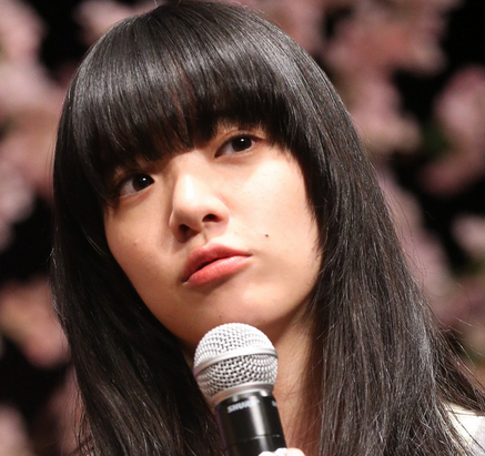 【芸能】「反対派を煽ってるんだろね」あいみょん　“タトゥーまる出し”がやっぱり賛否…消えぬ“拒否反応”