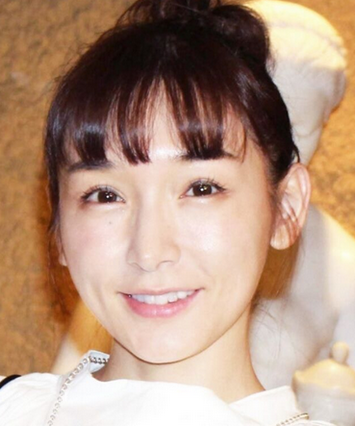 【芸能】３７歳・加護亜依　水着で超絶スタイル「スゴイ」「スタイル神」「衝撃」「ママにみえません」