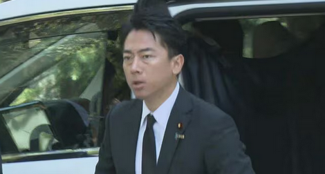 【政治】小泉農水大臣が靖国神社を参拝