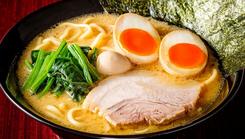 【人生】ラーメン屋では「大盛」どころか「ハーフ」を選ぶように…若者には分からない「50歳を超えて驚いたこと」　まさか同世代に孫ができる日が来るとは