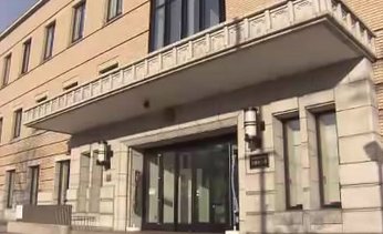 【北海道】無断欠勤の従業員を発見し激高か―女子高生2人とドライブ中の男性の顔や腹殴りケガさせ監禁…2人逮捕