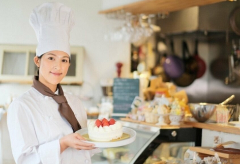 【経済】「町のケーキ屋」が消える深刻事情　もうショートケーキでは生き残れない