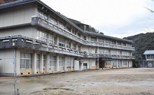 【少子化】２０年で７６００の小中学校が廃校…統廃合巡り保護者や地域との合意形成に壁、文科省が事例集公表へ