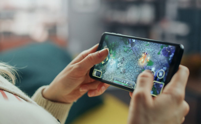 【悲報】スマホゲーム、衰退へ