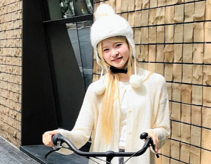 【自転車】「ダサい」ヘルメット、カバーで解消　着用率最下位の大阪、署員発案