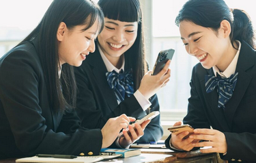【調査】「おじさんしか使ってない」「年寄り向け」「古い！」　令和の高校生が思う【ぶっちゃけなくなってもいいメディア】圧倒的1位に辛口意見続出