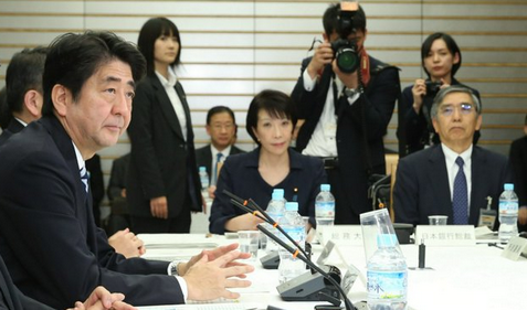 高市新総裁「まだデフレ」