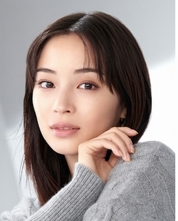 【芸能】広瀬すず、男性の服に私見「タンクトップはちょっとやだ」「パーカーいいよね、可愛い。グレーのパーカー着ていこ、みんな」