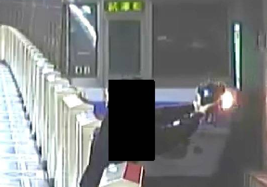 【X】「絶対にやめて！」福岡市地下鉄が〝映像公開〟で撮り鉄に注意喚起「危なすぎるだろ」「なんでこんな常識ない奴らばっかなん」