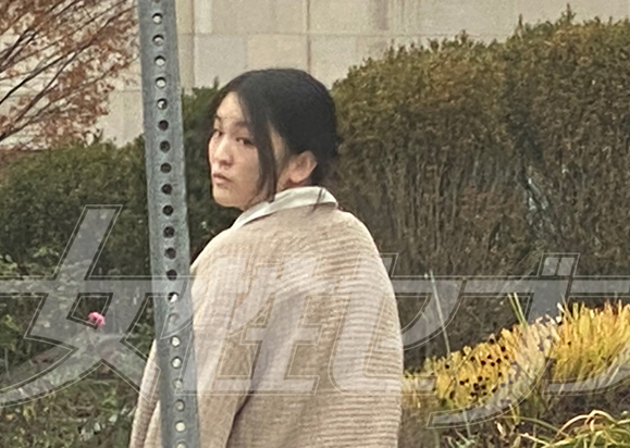 【画像】夫婦って連れ添うと顔が似るっていうよね。すっかりコムロ顔になられた眞子さまをご覧ください