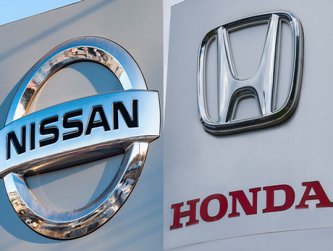 |ω･)ﾁﾗ　日産「ホンダさん、一緒に車両開発しませんか」