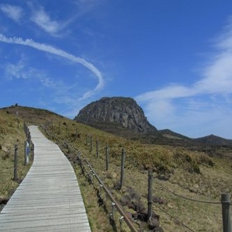【国際】韓国「中国人は一体どうして…」今度は漢拏山の登山道で“排便”、衝撃広がる