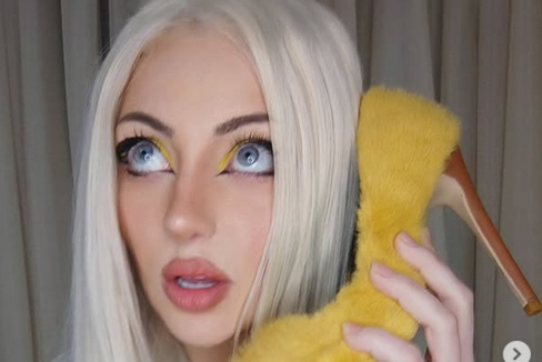 【海外】美容整形を繰り返し「リアルバービー」に…「人間ばなれ」した容姿で人気のインフルエンサーが変死