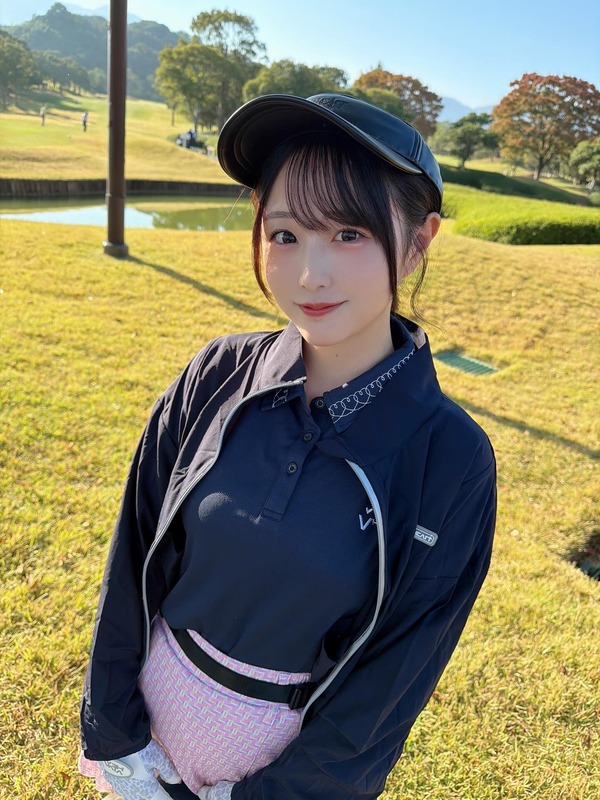 【市村愛里】ゴルフウェア村長