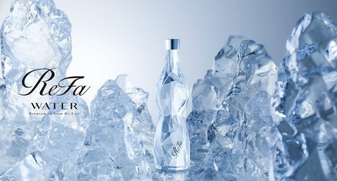 【経済】ReFa「5400円の水」に勝算はあるのか　人気美容機器ブランドの常識外れの挑戦
