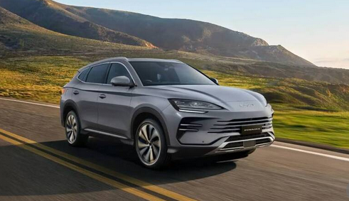 中国BYDが日本初のPHVを販売。３９８万円