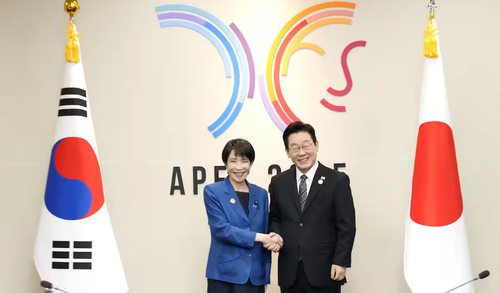 高市首相「韓国のりが大好き。韓国コスメも使う。韓国ドラマも見てる」ヤフコメ民「リ、リップサービスだから…(困惑)」