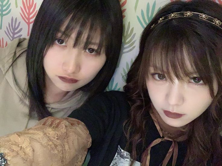 【衝撃】佐藤優樹さん、田中れいなさんとOCHA NORMAライブ観覧⇒ 途中裏でケータリング食べていた事実が発覚www