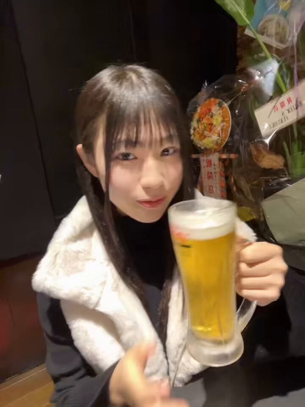【山川万里愛】はじめてのビールの味は