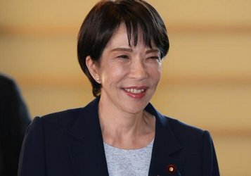 【支持率は、発足直後の調査から2回目で下がるのが一般的】高市内閣の支持率は69％（10月の発足直後調査は68％）と、歴代屈指の高さを維持している、不支持率は19％だったのが17％になった・・・朝日新聞世論調査