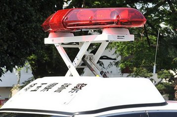 【埼玉】窓壊し住宅侵入、連続窃盗100件超か　3つの犯行グループを一斉摘発　男女11人逮捕　被害総額2千万円以上　埼玉県警