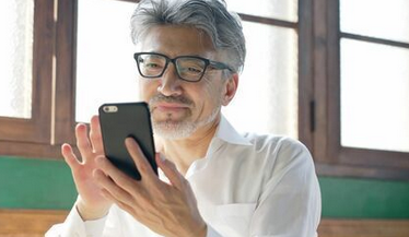 【おじアタック】「最低でも5歳下がいい」「20代と結婚したい」という中高年男性に賛否… “年の差婚”実際の成就可能性は？