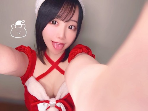 【画像】女性声優さん、サンタコスで谷間を見せつけてしまうｗｗｗｗ