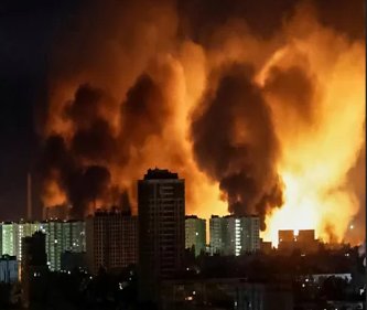 【速報】ロシア、キーウに大規模攻撃開始 トランプ氏との和平交渉直前に緊張高まる