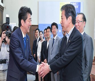 【再評価】安倍晋三「公明党、習近平、トランプ、プーチンと上手く付き合ってました」←こいつ