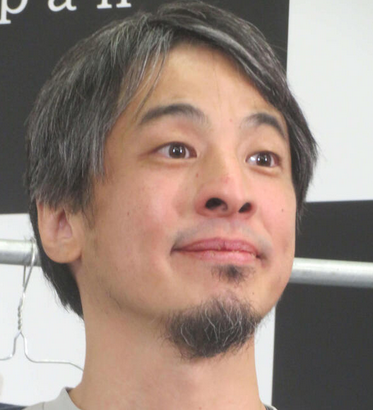 【X】ひろゆき氏「若くして固定した相手が居ると年とってもサイゼリヤとユニクロで楽しく暮らせる」