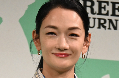 【祝】冨永愛が妊娠発表 「俳優・山本一賢さんとの間に、新しい命を授かりました」