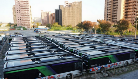 【万博】ついに大阪に「EVバスの墓場」が出現…不具合多発でリコールも出た『万博EVバス』の行方