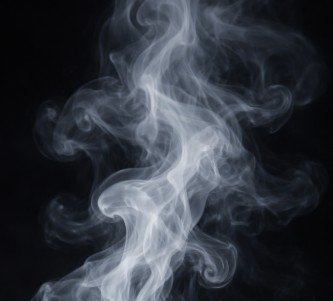 【悲報】秋篠宮さま、御料車でタバコを吸って炎上